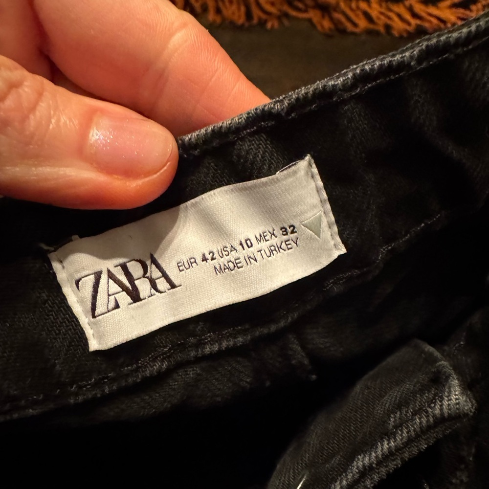 Zara Black Distressed Jeans Raw Hem Size 10 EUC - Picture 4 of 8